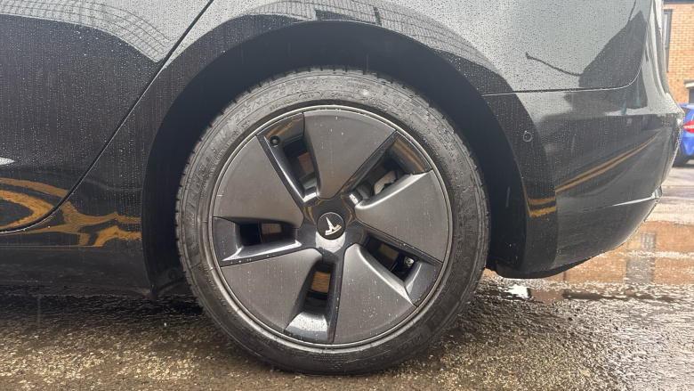 Tesla Model 3 Long Range AWD 4dr Auto Electric Saloon